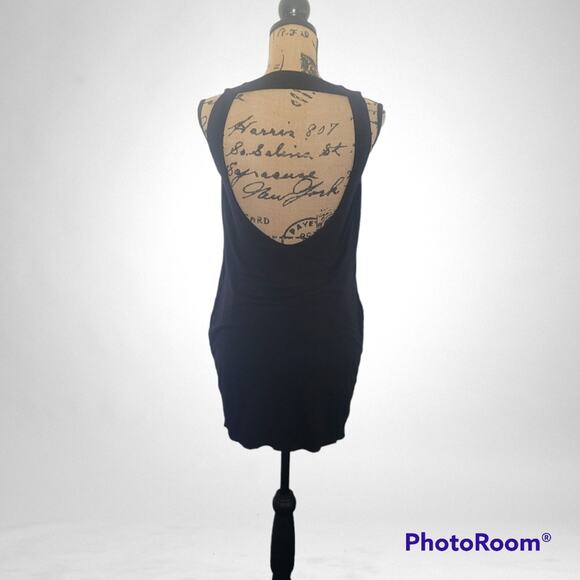 XS Club Monaco knit black dress with pockets, open back, and built in shelf bra - Picture 4 of 8